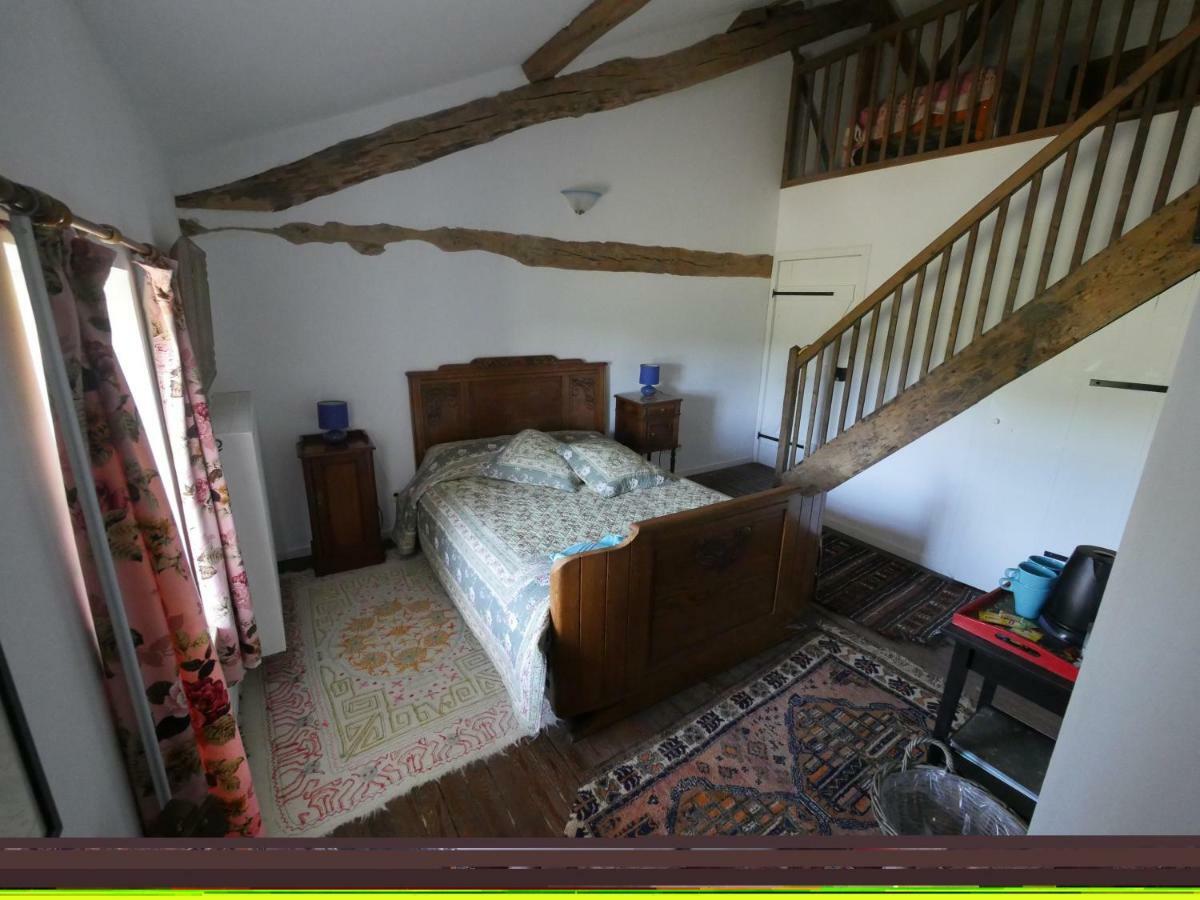 Bed and Breakfast Les Trois Chenes Videix Екстер'єр фото
