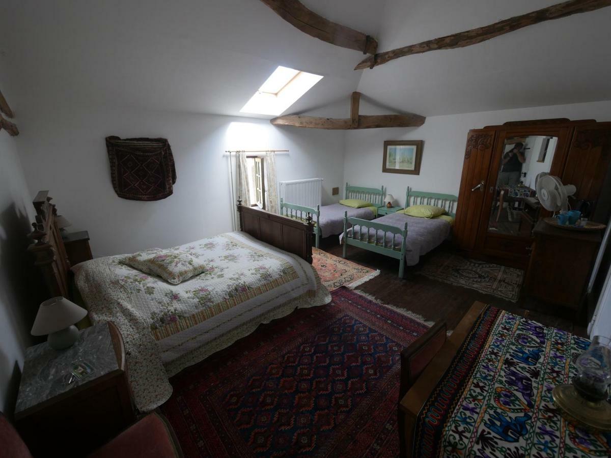 Bed and Breakfast Les Trois Chenes Videix Екстер'єр фото